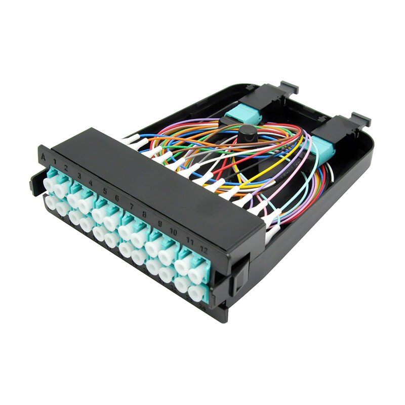 Plug-and-play MPO/MTP to duplex LC cassette Plug-and-play MPO/MTP to duplex LC cassette