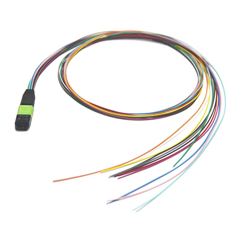 Low loss MPO/MTP pigtail for high-speed network infrastructure